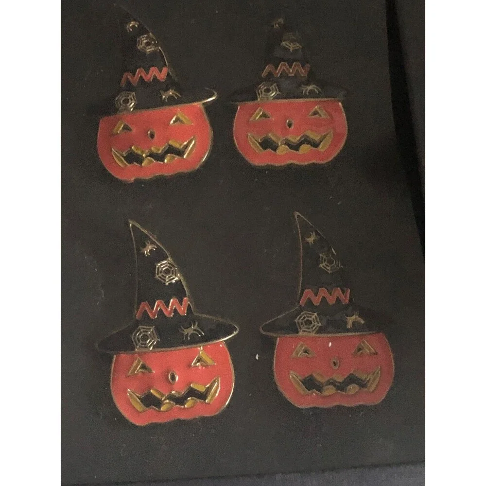 Tahari Home Halloween Napkin Rings Set of 4 Pumpkins with Witch Spider Hat